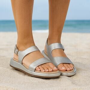 Vionic SZ 9 Madera Women's Slingback Comfort Sandal In Silver Leather